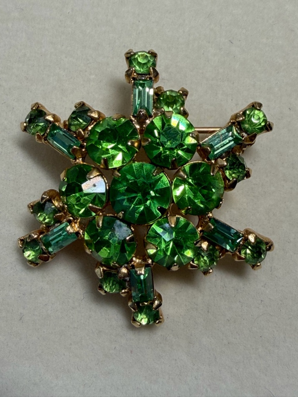 Vintage Peridot & Emerald Green Rhinestone Starburst Brooch